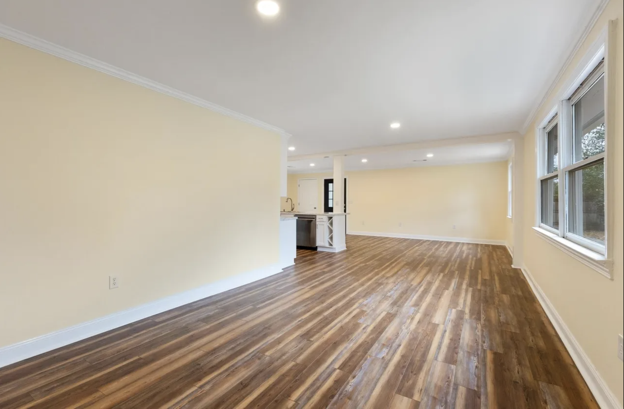 403 Hillcrest Loop #NA - Photo 5 of 17