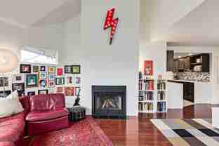2214 14a St Sw - Photo 1 of 1