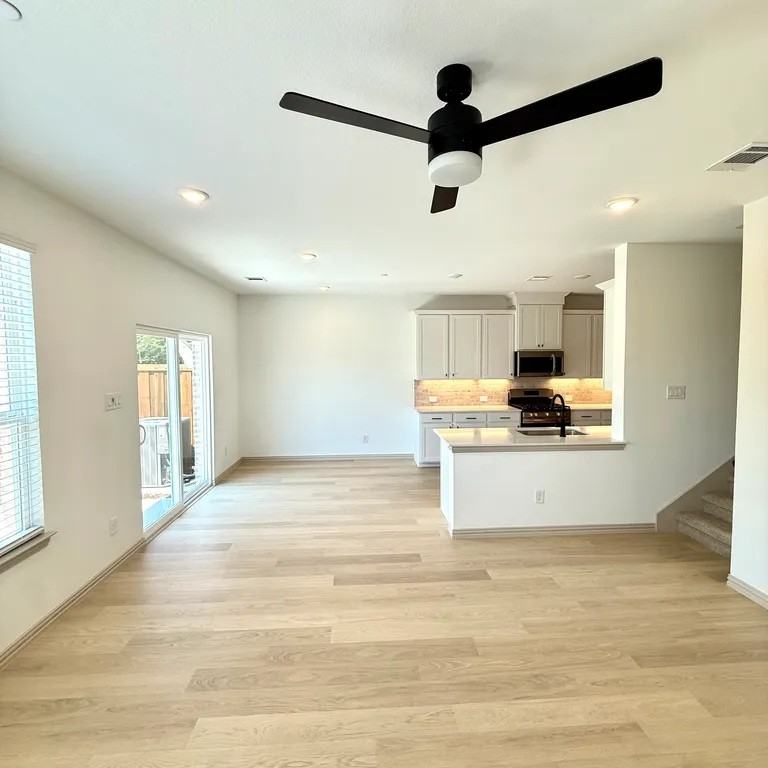3729 Pierce Ln #3729 - Photo 4 of 21