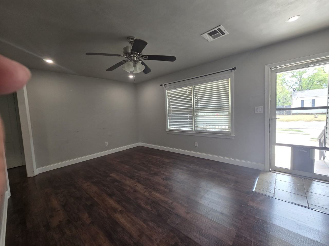 2409 Nw 40th St #NA - Photo 4 of 21