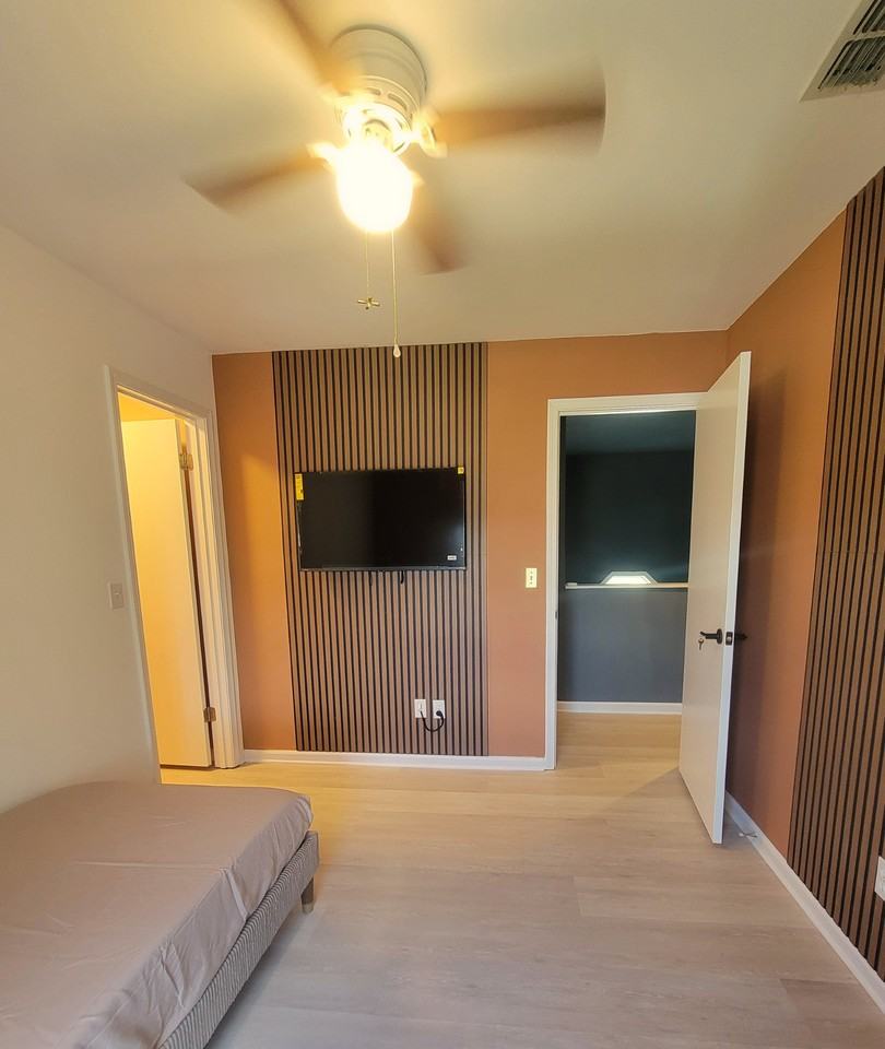 1621 Cove Landing Dr #1 - Photo 3 of 19