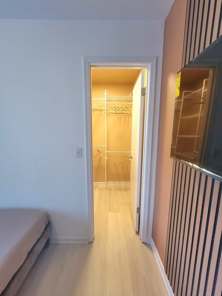 1621 Cove Landing Dr #1 - Photo 4 of 19