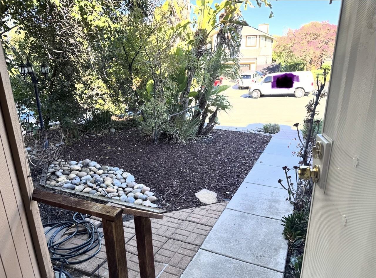 4044 Rockford Dr #NA - Photo 2 of 10