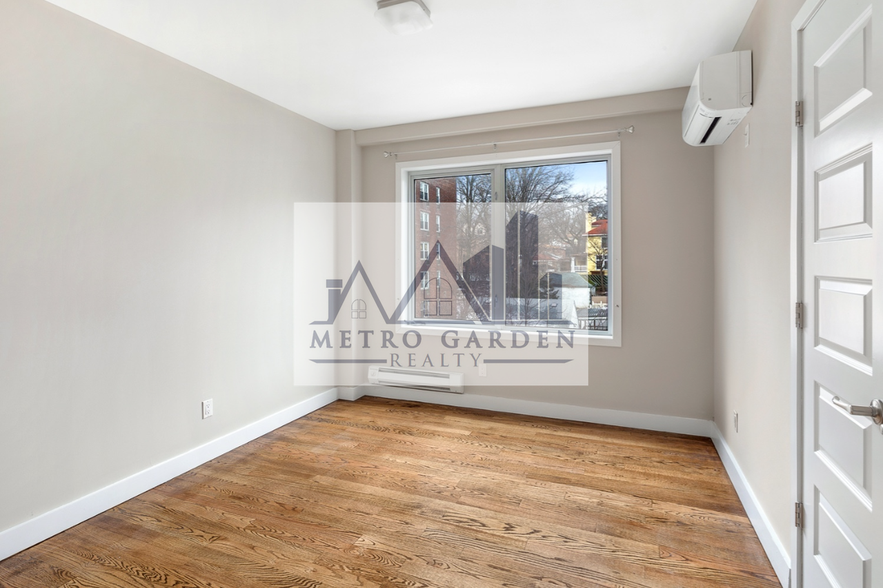 190-11 Hillside Avenue #203 - Photo 6 of 9
