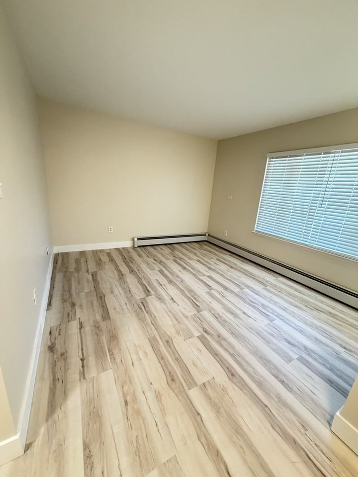 617 East Hudson Avenue #7 - Photo 7 of 10