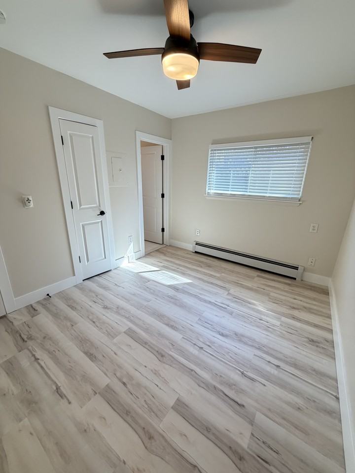 617 East Hudson Avenue #7 - Photo 4 of 10