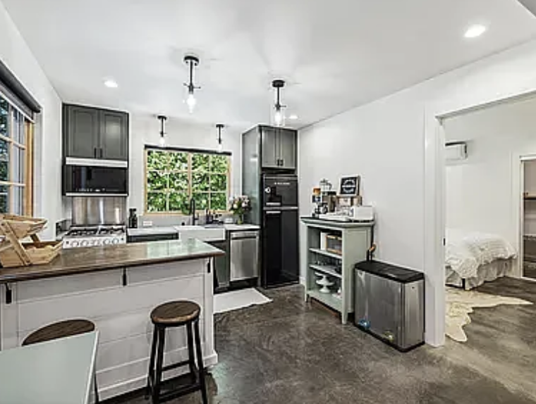 3417 Goyak Drive - Photo 6 of 24