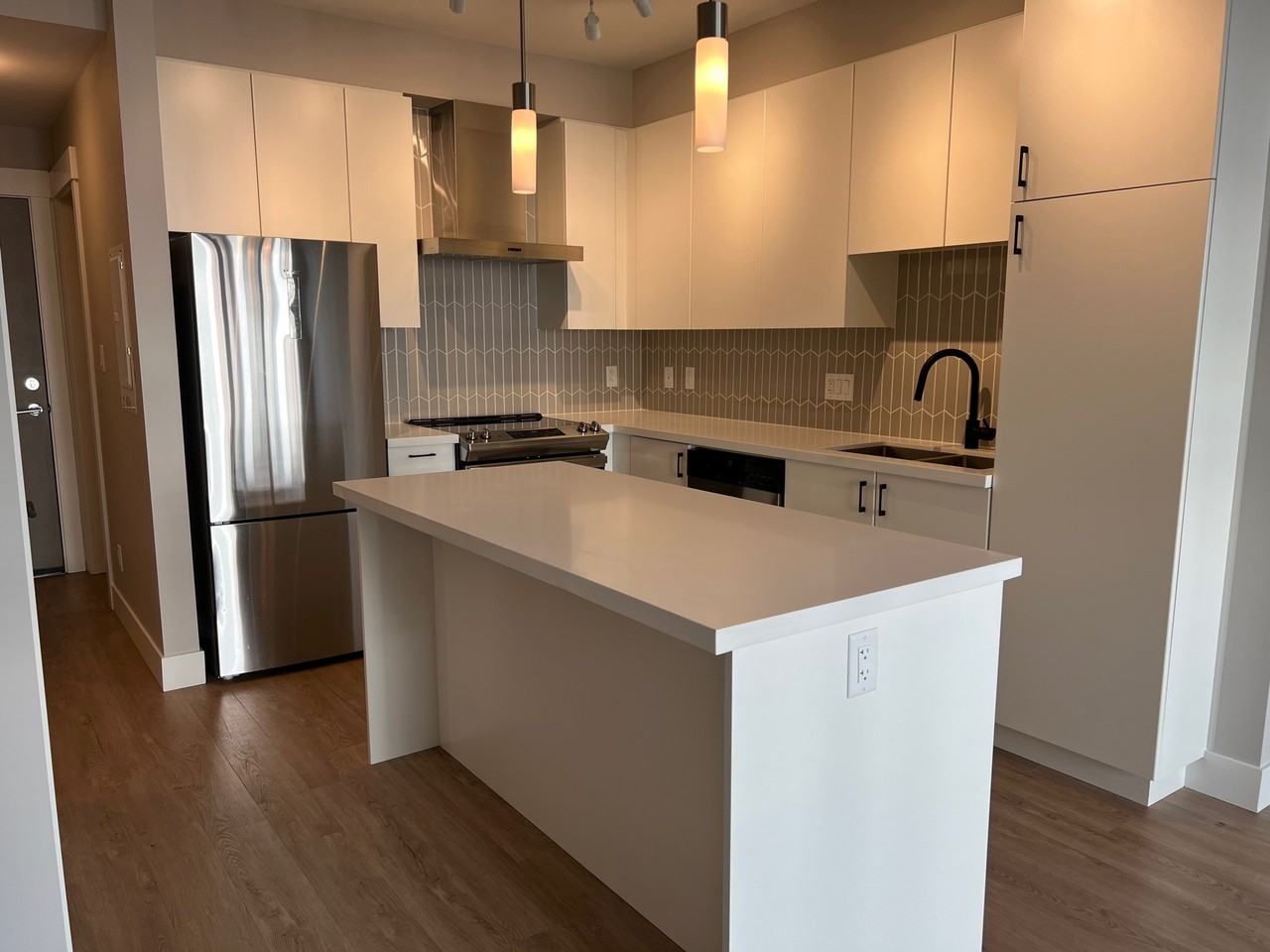 20838 78B Avenue #403 - Photo 2 of 10