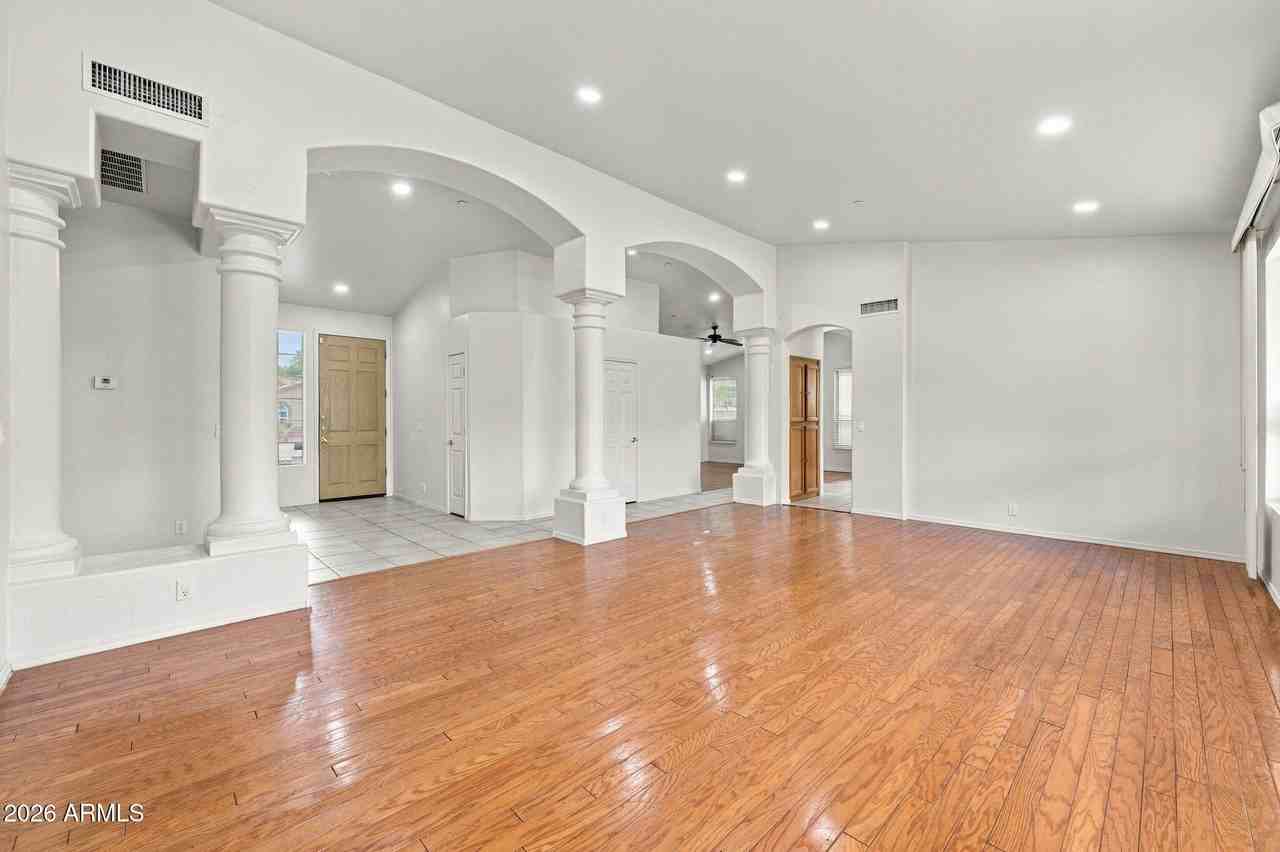20370 N 65th Dr - Photo 4 of 18