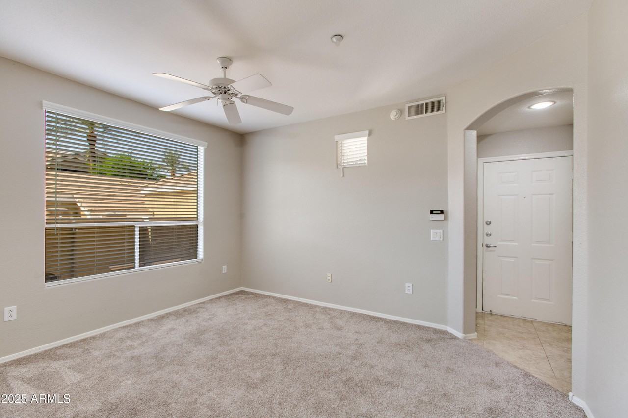 5303 N 7th St #206 - Photo 3 of 31