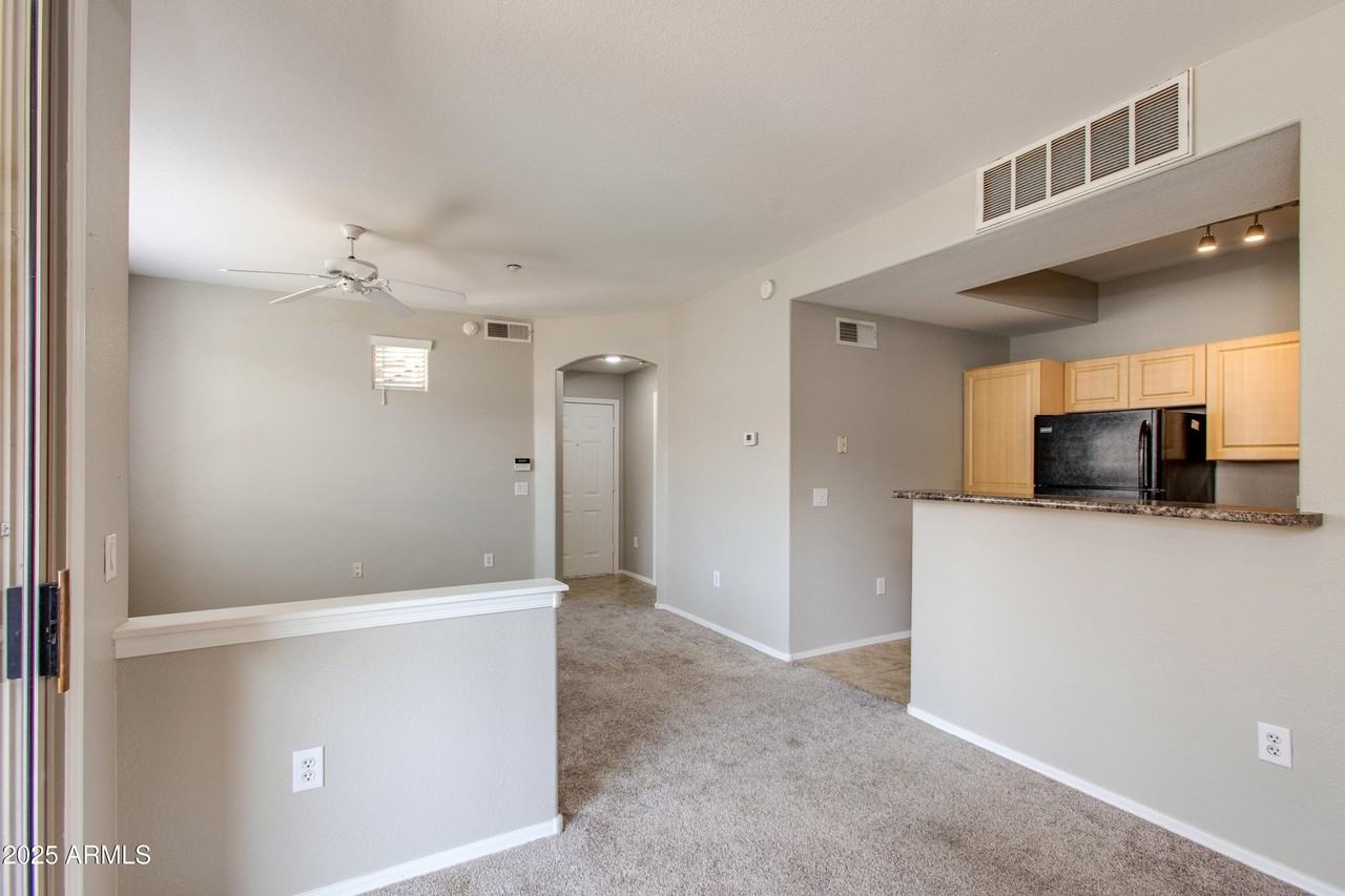 5303 N 7th St #206 - Photo 6 of 31