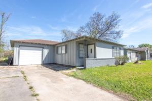 featured image of 3714 Ridgemont Dr