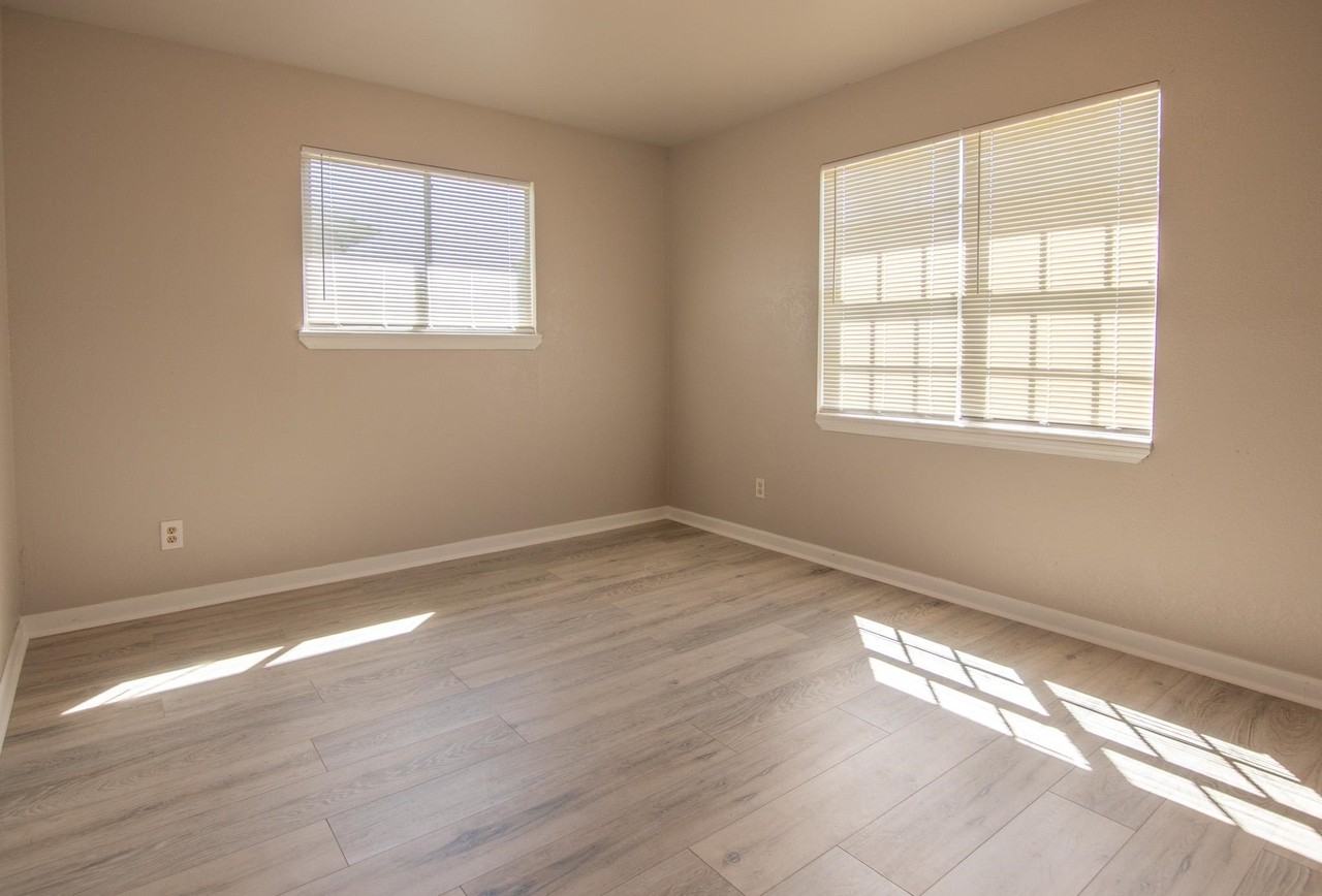 3714 Ridgemont Dr - Photo 6 of 9