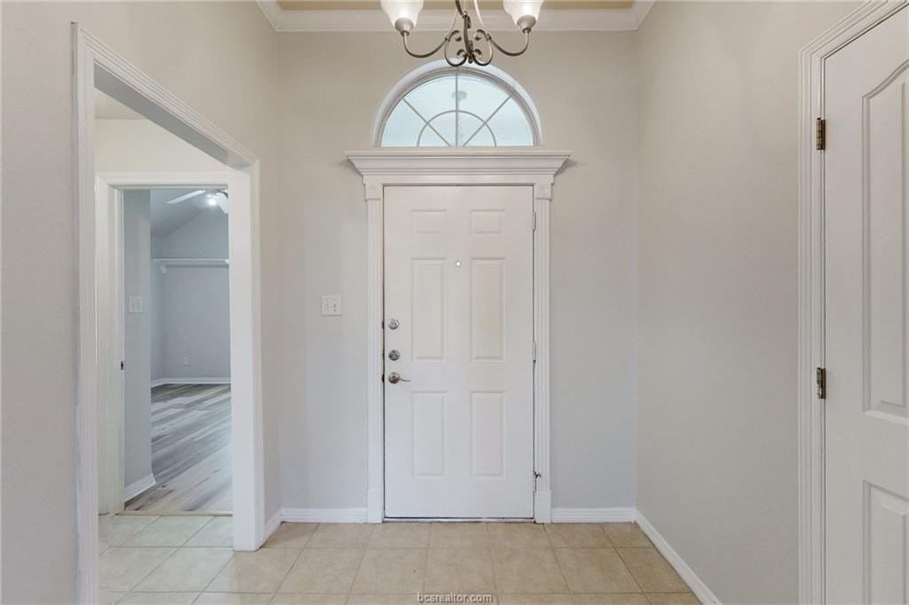 3707 Essen Loop - Photo 2 of 26