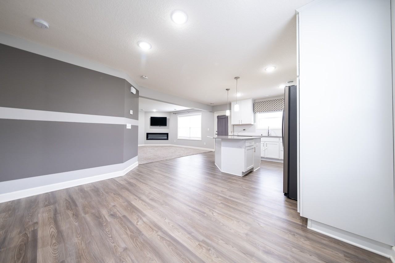 1252 143rd Ct E #1 - Photo 3 of 34