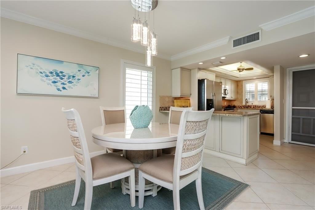 271 Southbay Dr Apt 155 - Photo 3 of 15