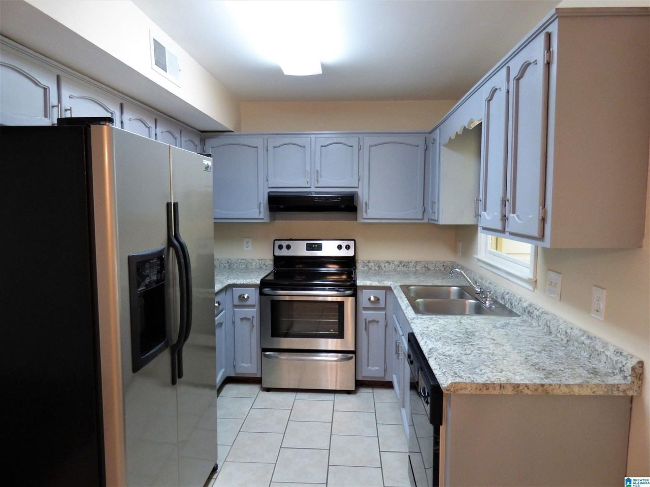 2948 Riverwood Ter - Photo 3 of 8
