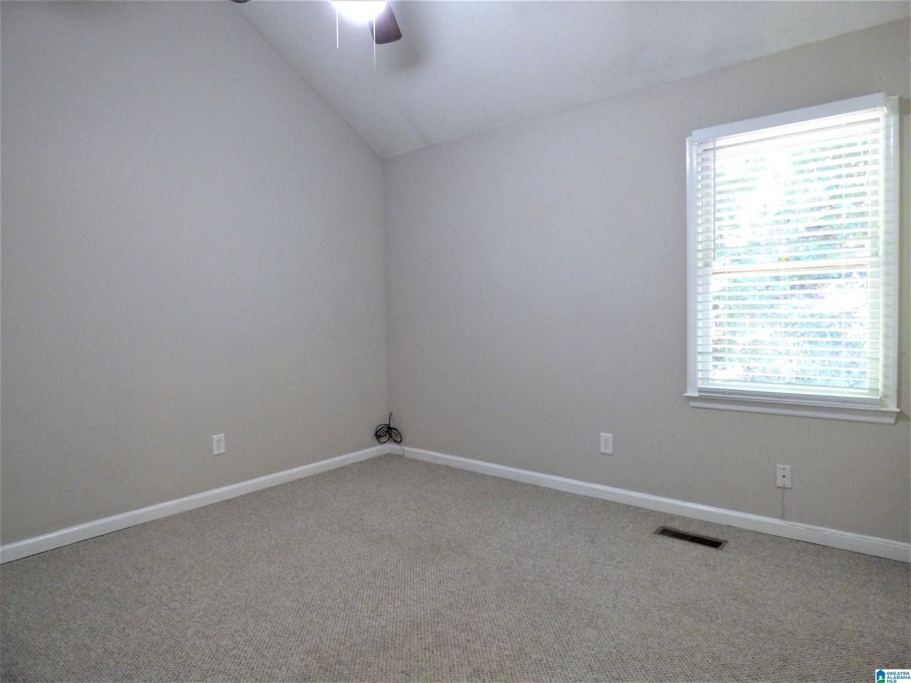 2948 Riverwood Ter - Photo 4 of 8