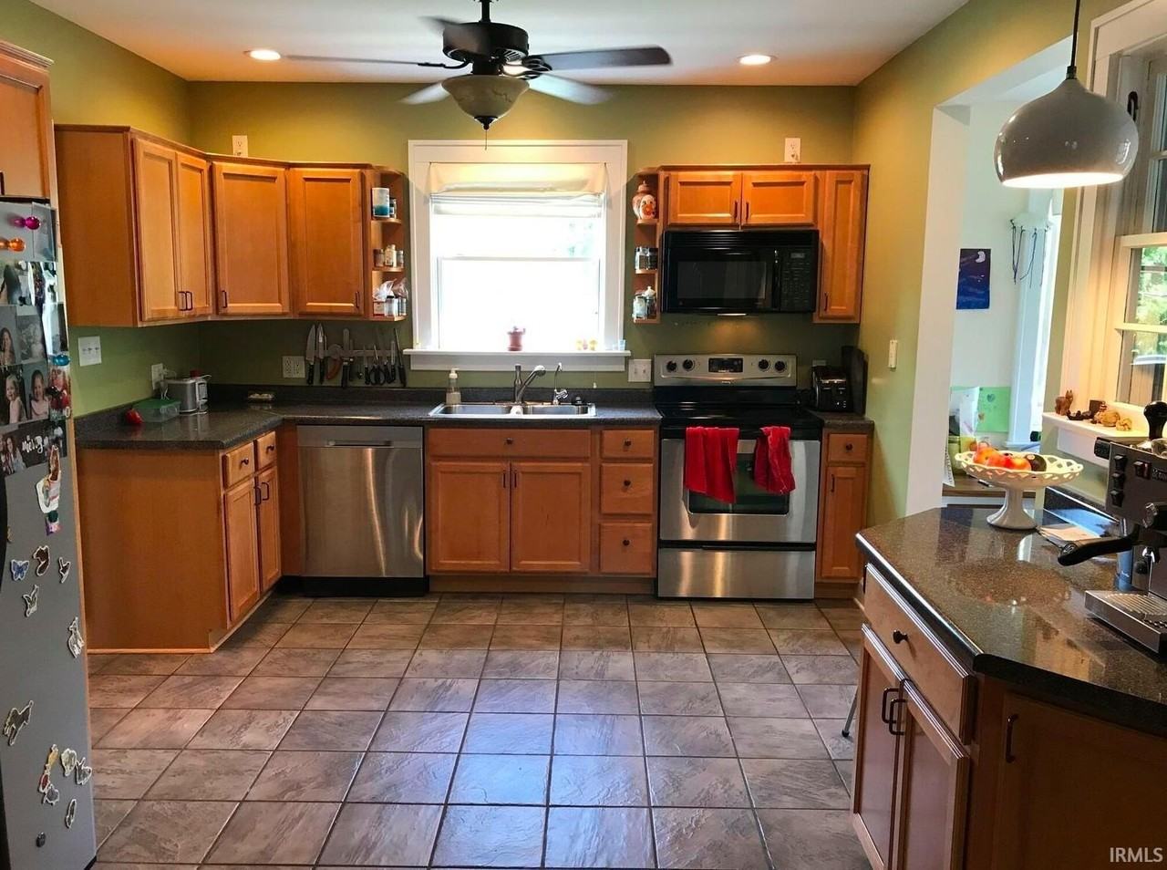 1321 E Hunter Ave - Photo 5 of 12