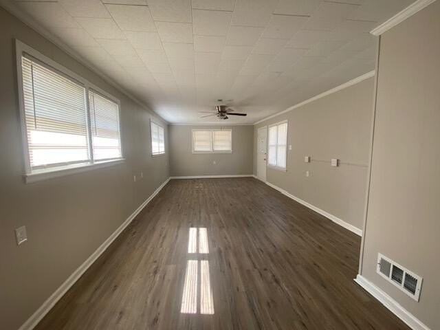 824 53rd St - Photo 5 of 17