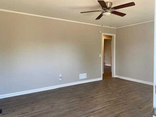 824 53rd St - Photo 6 of 17