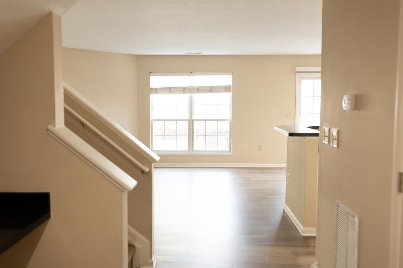 4927 Aspen Pine Blvd - Photo 2 of 17