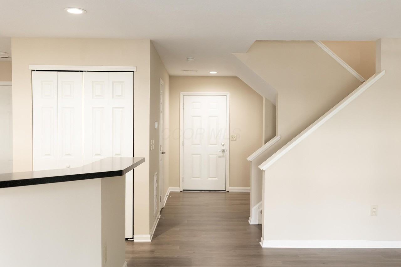4927 Aspen Pine Blvd - Photo 5 of 17