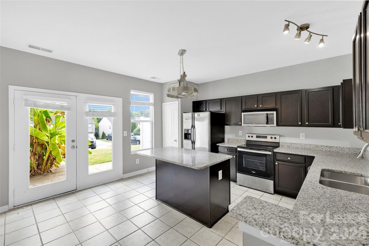 13450 Delstone Dr - Photo 2 of 18