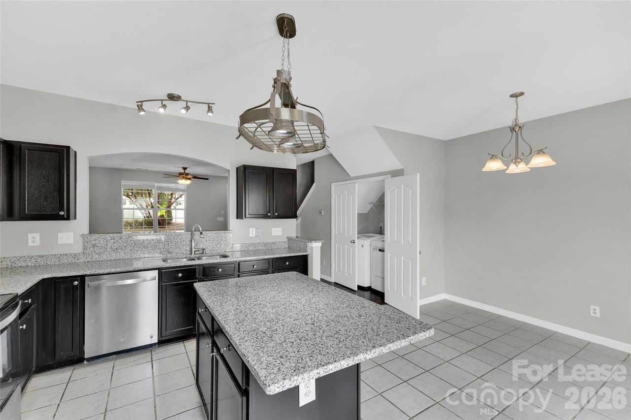13450 Delstone Dr - Photo 4 of 18