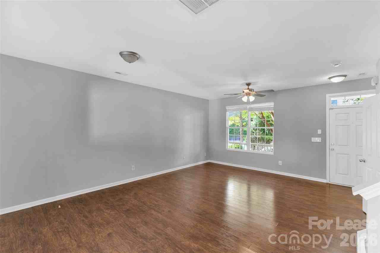 13450 Delstone Dr - Photo 6 of 18