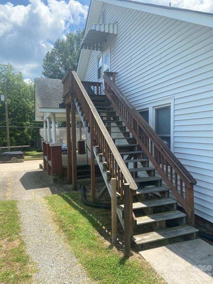 14 Douglas Ave Nw - Photo 2 of 11