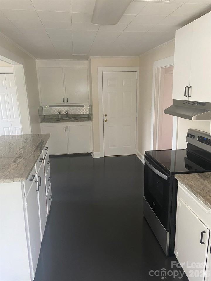 14 Douglas Ave Nw - Photo 6 of 11