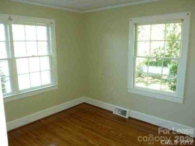 1802 Pennsylvania Ave - Photo 6 of 10
