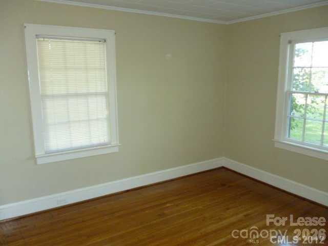 1802 Pennsylvania Ave - Photo 7 of 10