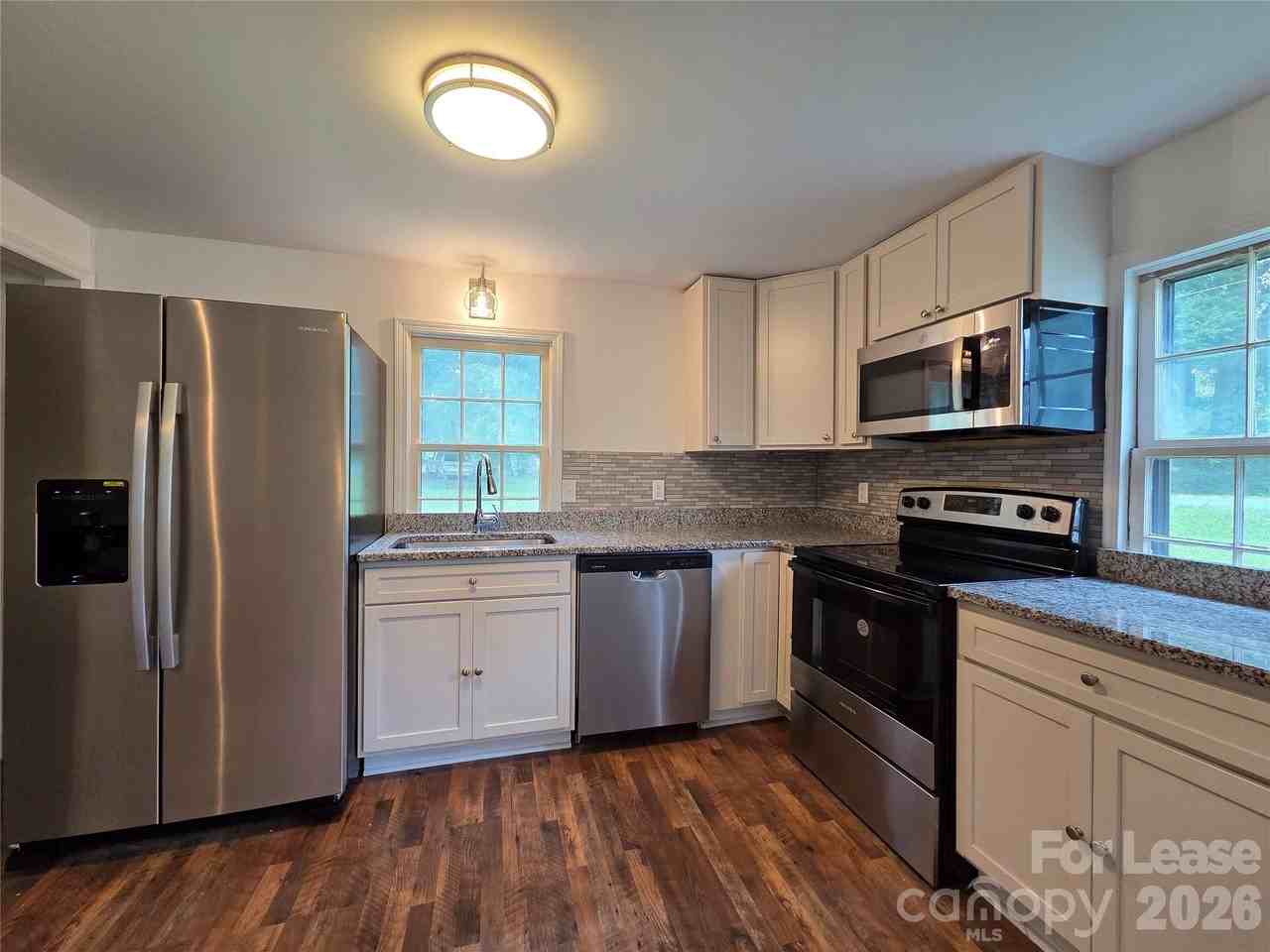 2128 Hodgin St - Photo 7 of 20