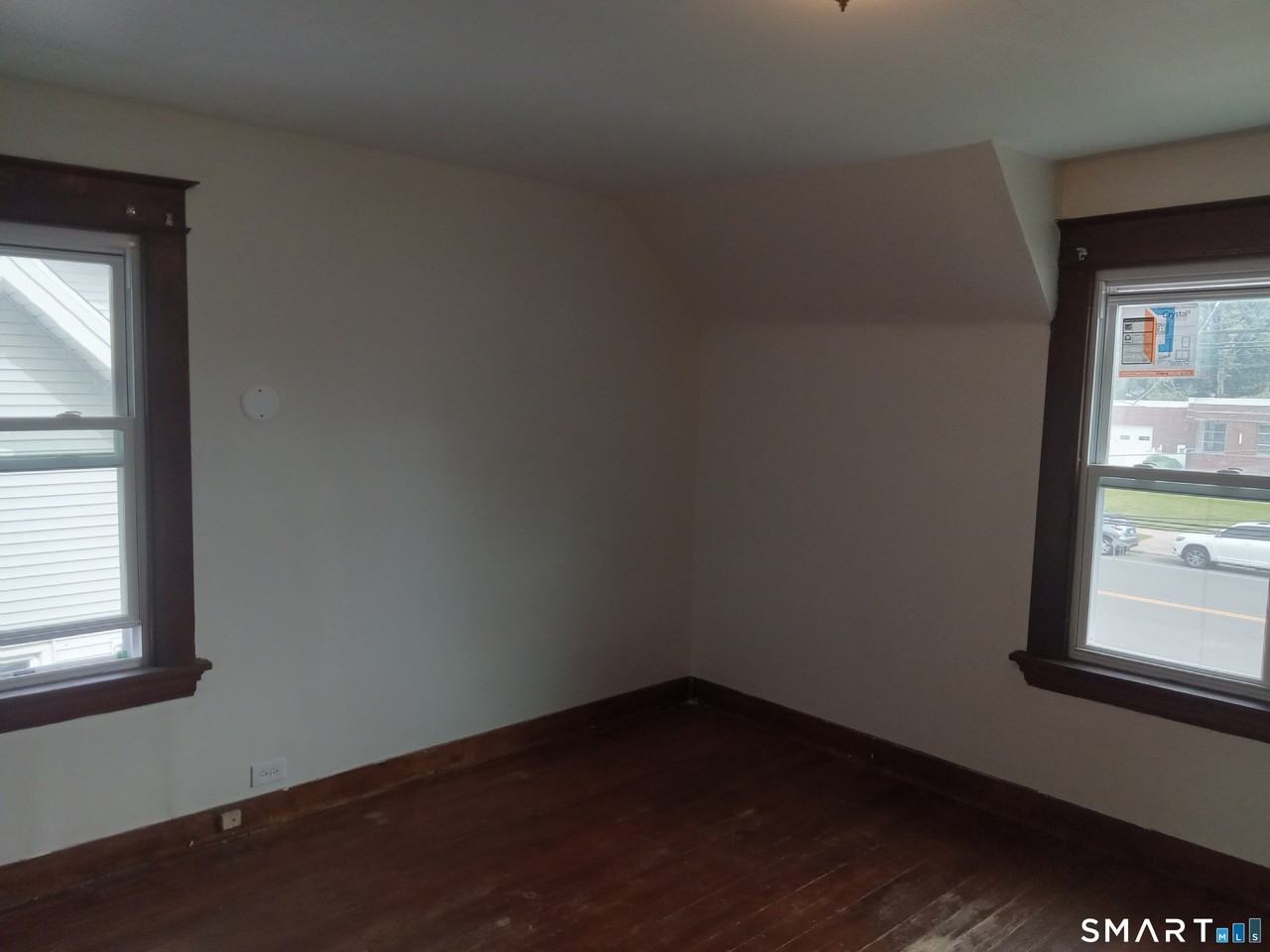 1412 Dixwell Ave #D - Photo 5 of 13