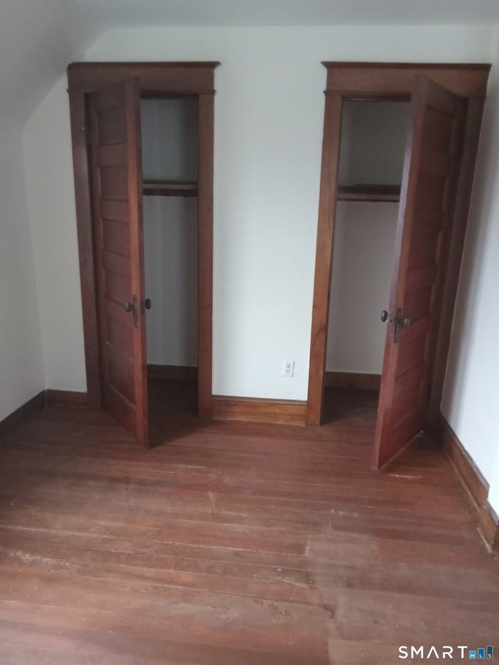 1412 Dixwell Ave #D - Photo 6 of 13