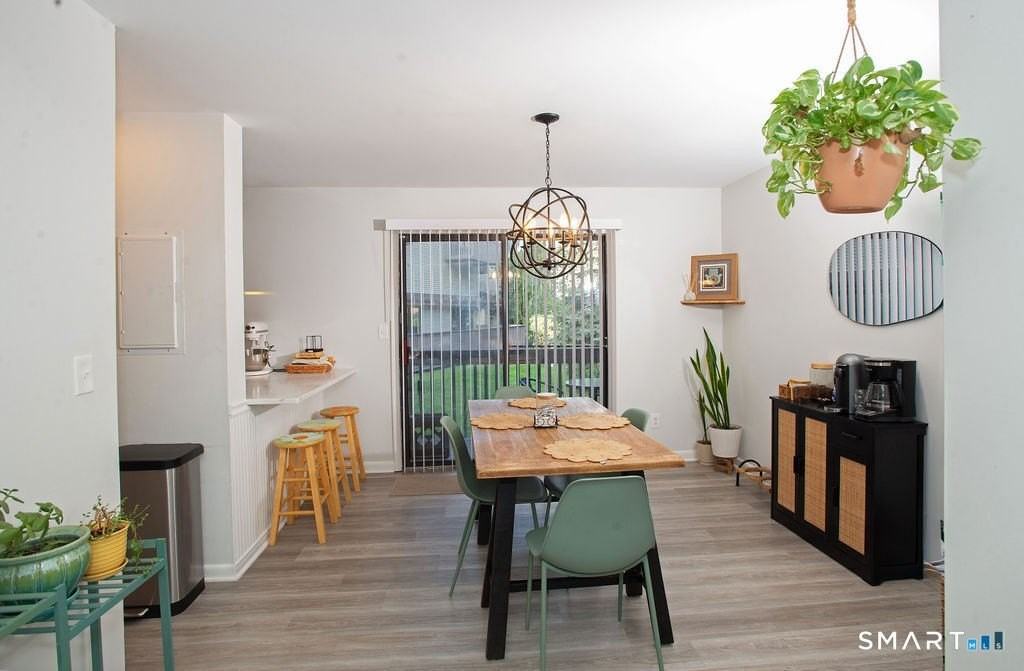 2437 Bedford St #C18 - Photo 6 of 23