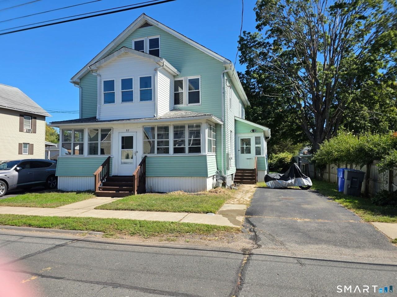 82 Windsor St #2ndFL - Photo 2 of 17