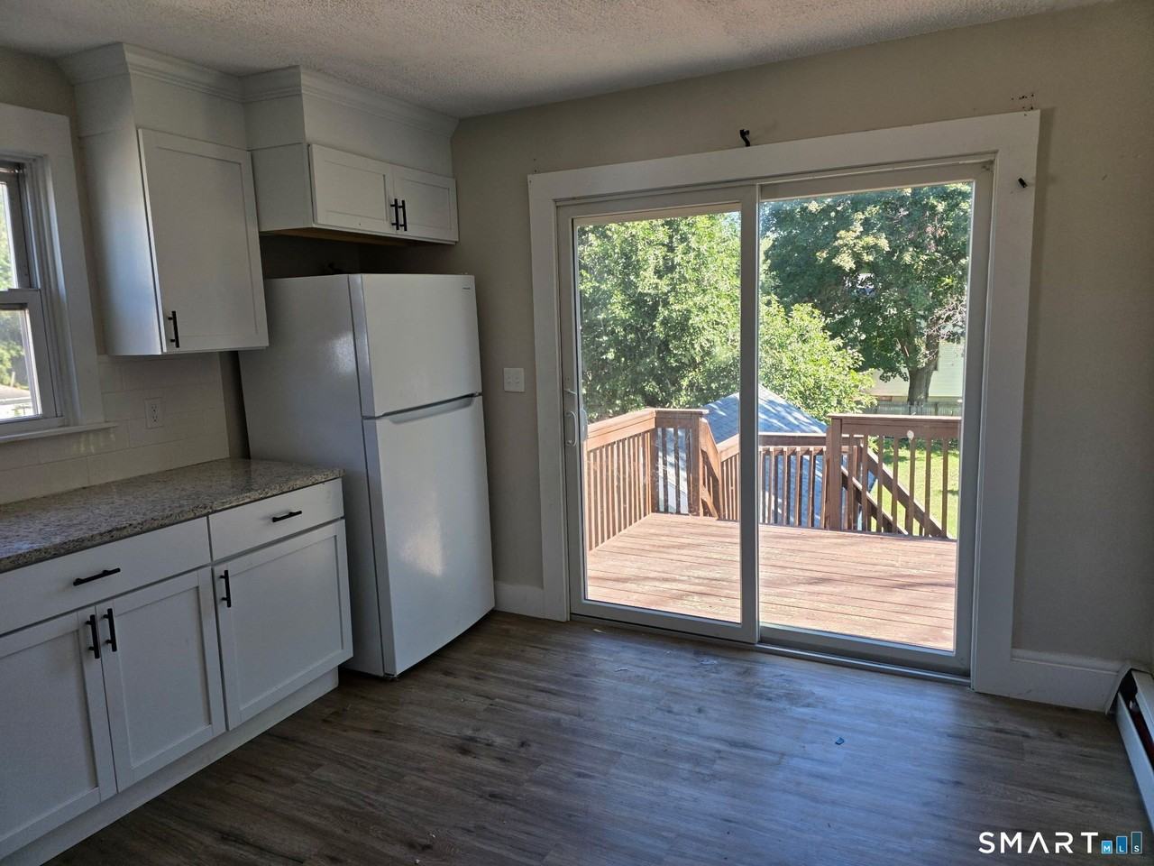 82 Windsor St #2ndFL - Photo 4 of 17