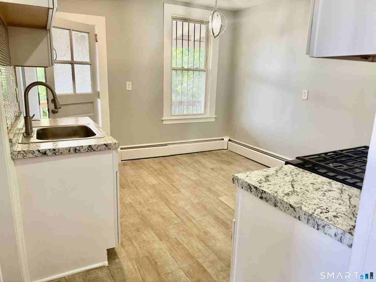 39 Pawtucket St #3W - Photo 5 of 9