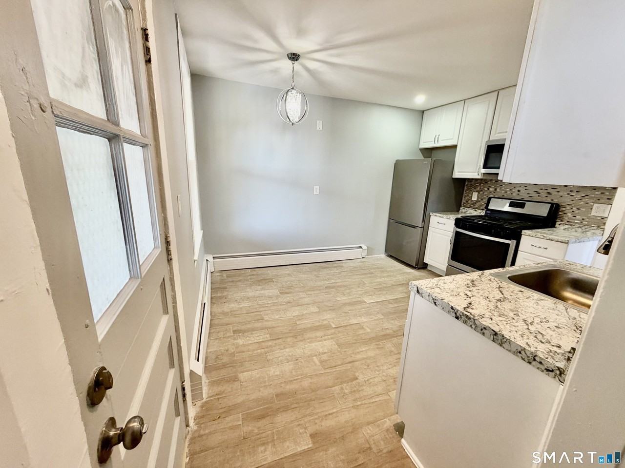 39 Pawtucket St #3W - Photo 6 of 9