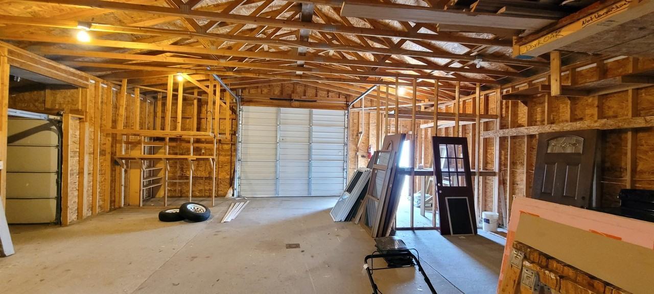 1567 Post Rd - Photo 4 of 4
