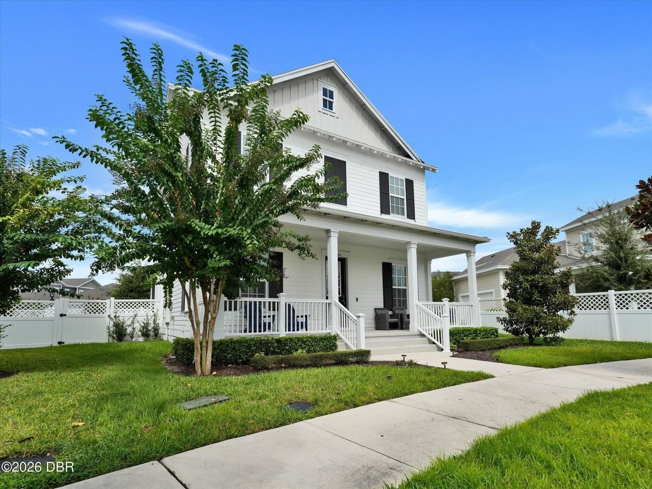 7405 Inlet Pt - Photo 2 of 50