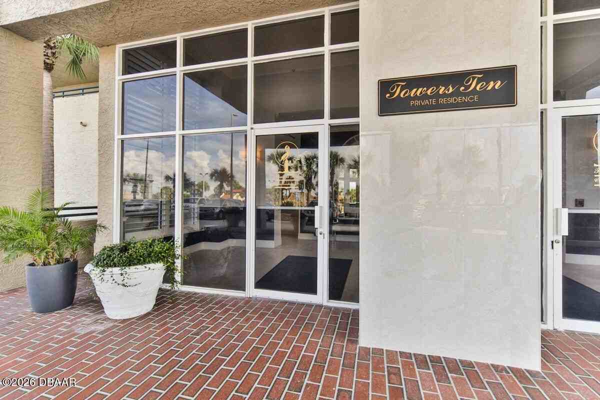 3425 S Atlantic Ave #1102 - Photo 4 of 50