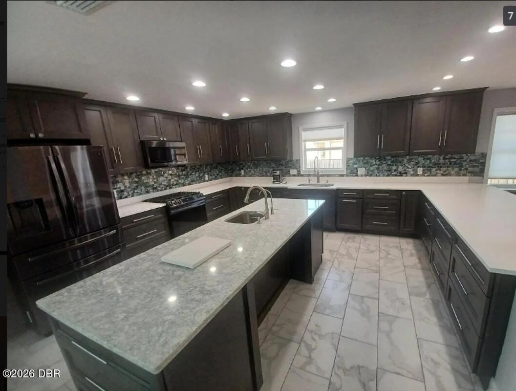 3216 S Peninsula Dr - Photo 4 of 11