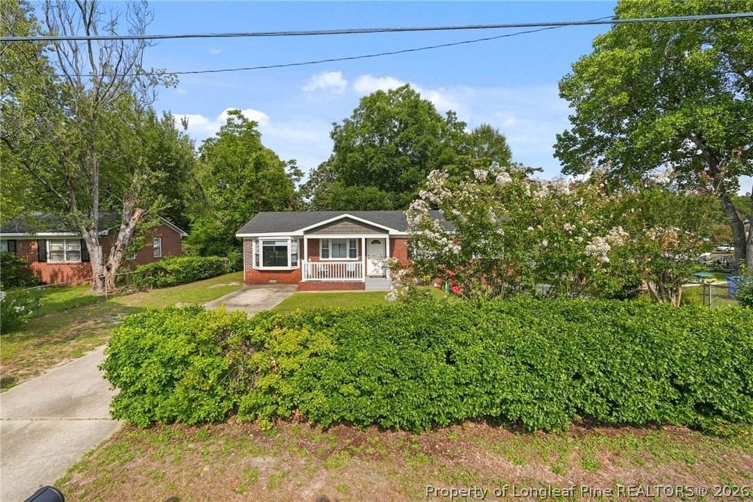 6142 Wynnwood Dr - Photo 2 of 36
