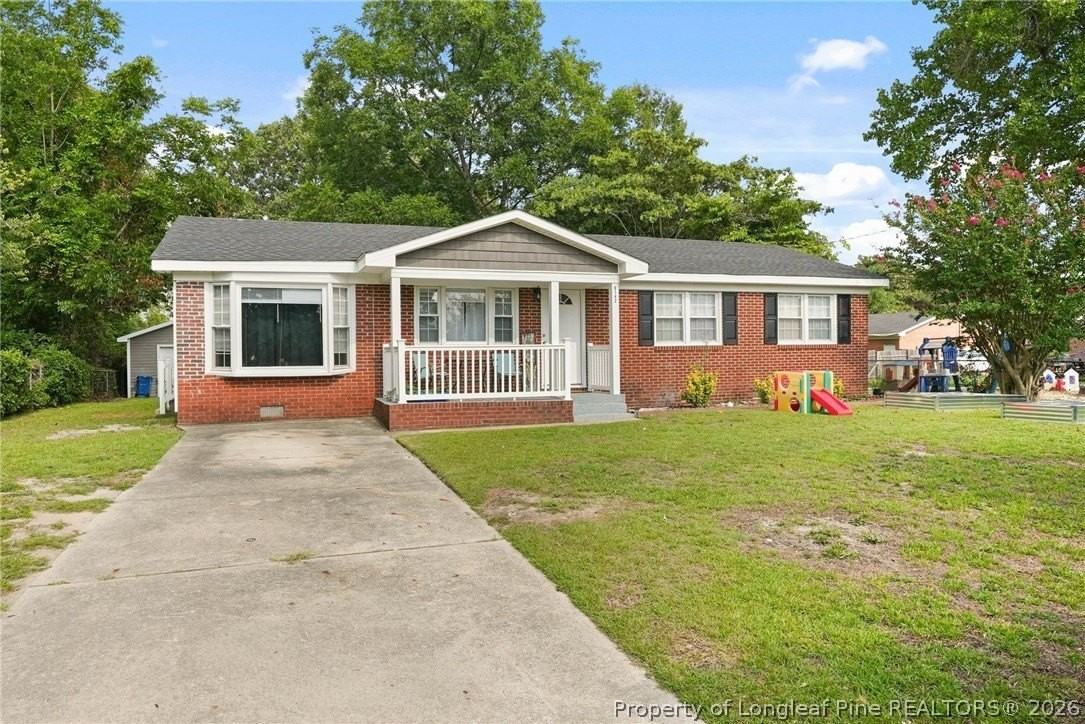 6142 Wynnwood Dr - Photo 5 of 36