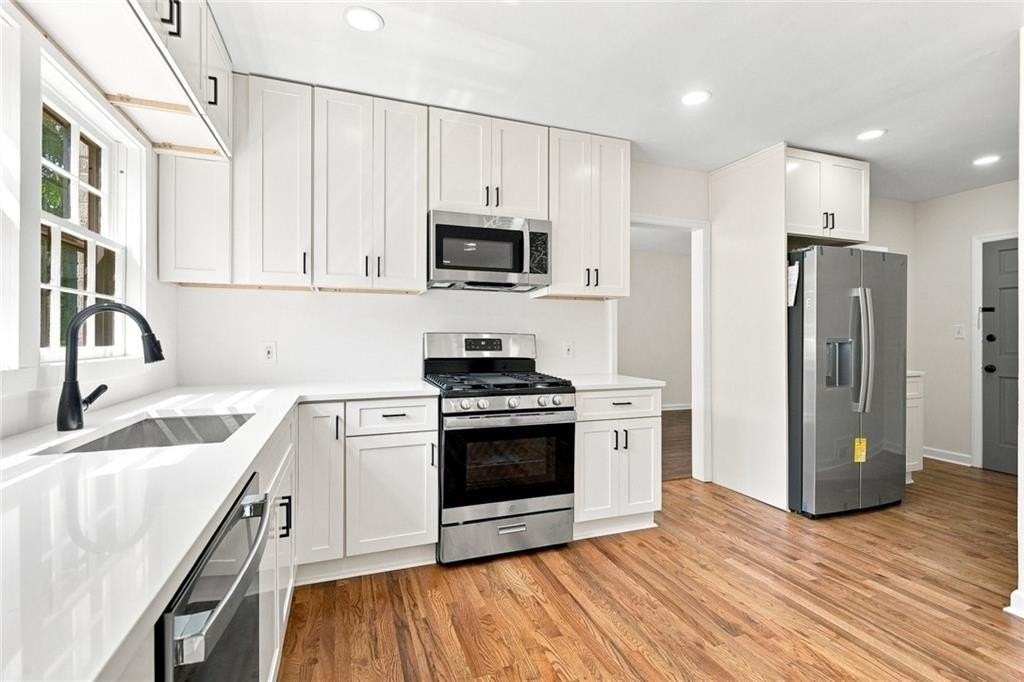 1368 Scott Blvd - Photo 4 of 36