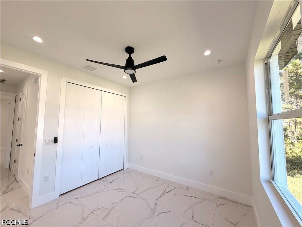 3207 67th St W - Photo 4 of 8